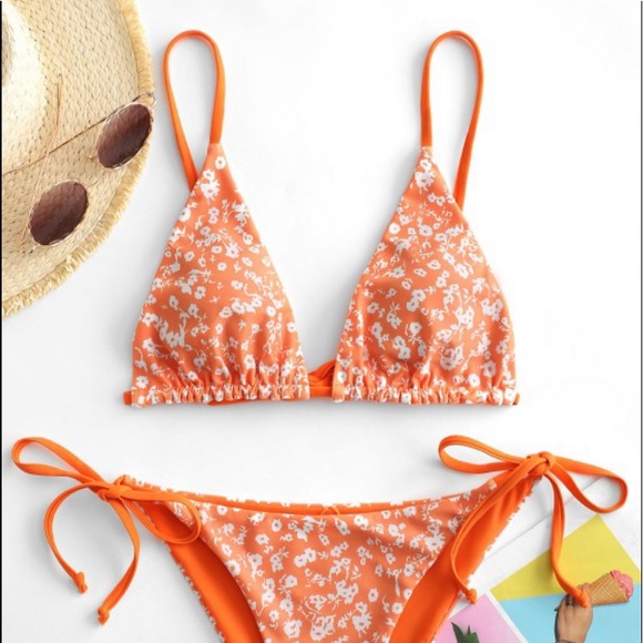 Orange bikini - Picture 2 of 7